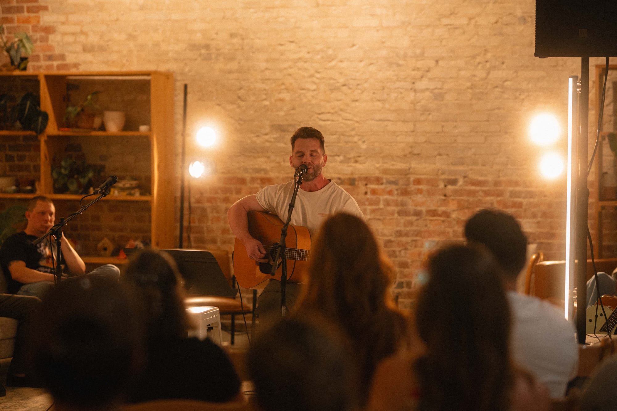 Acoustic performance at a live event
