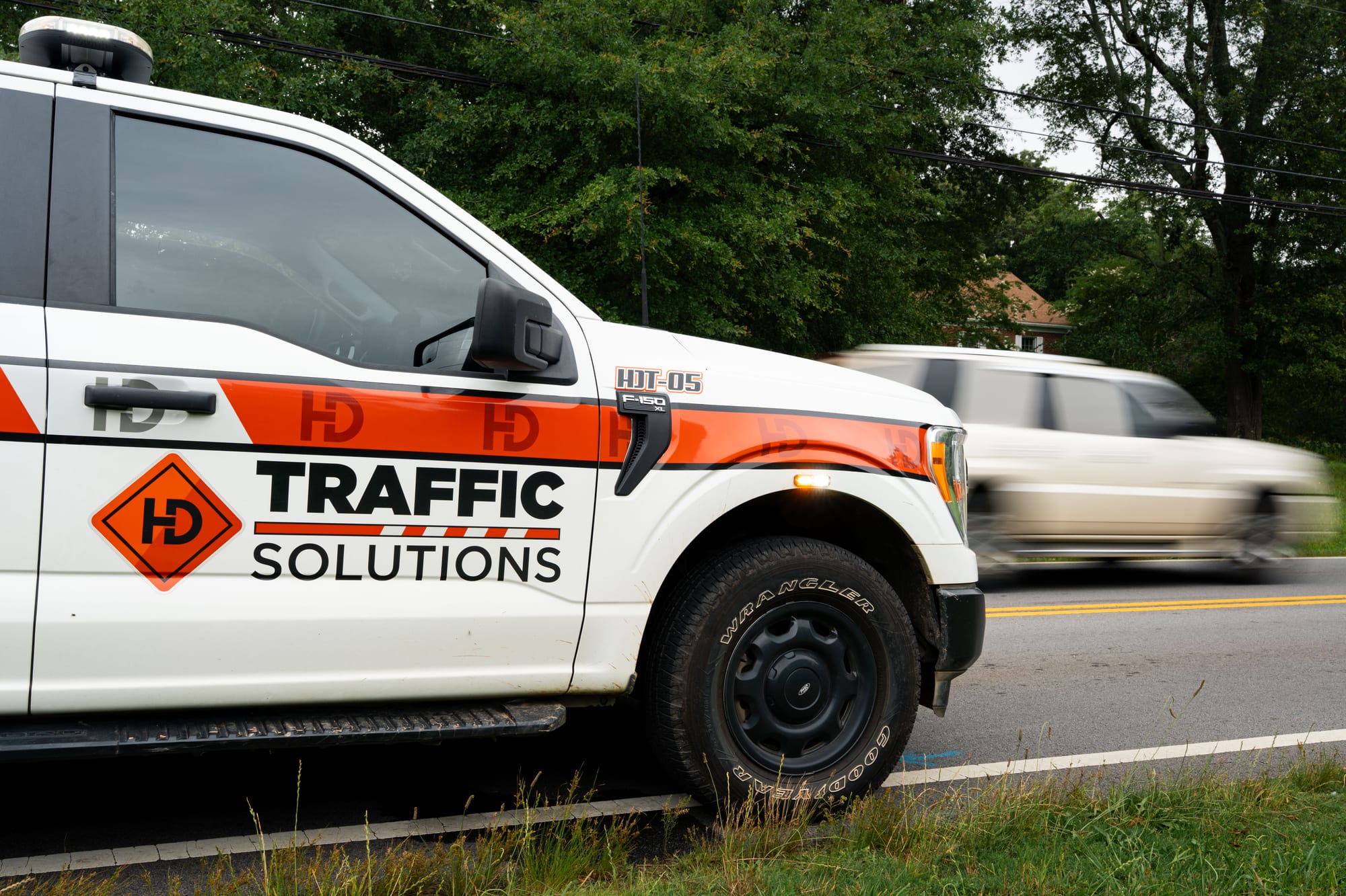 Traffic solutions service truck